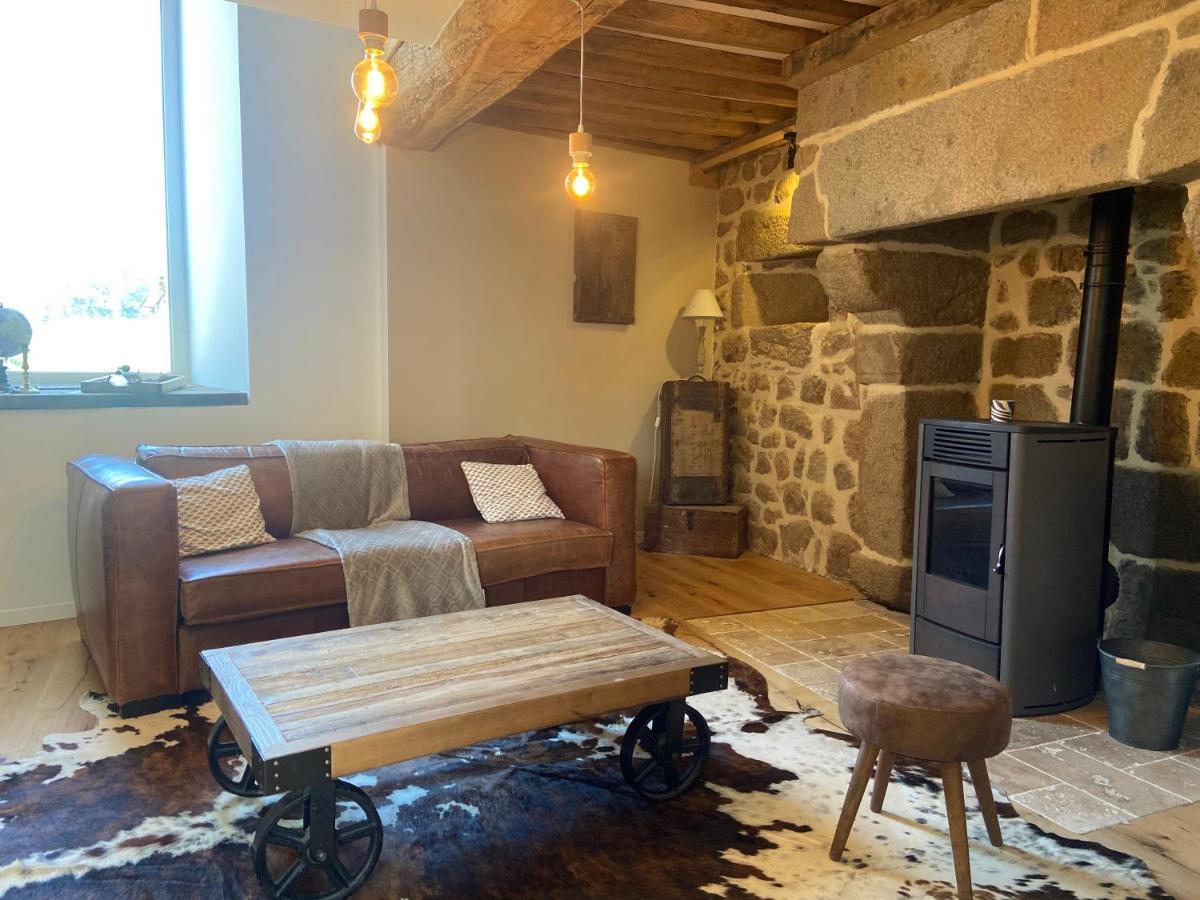 مبيت وإفطار Putanges Domaine Des Tours Vauquelin المظهر الخارجي الصورة