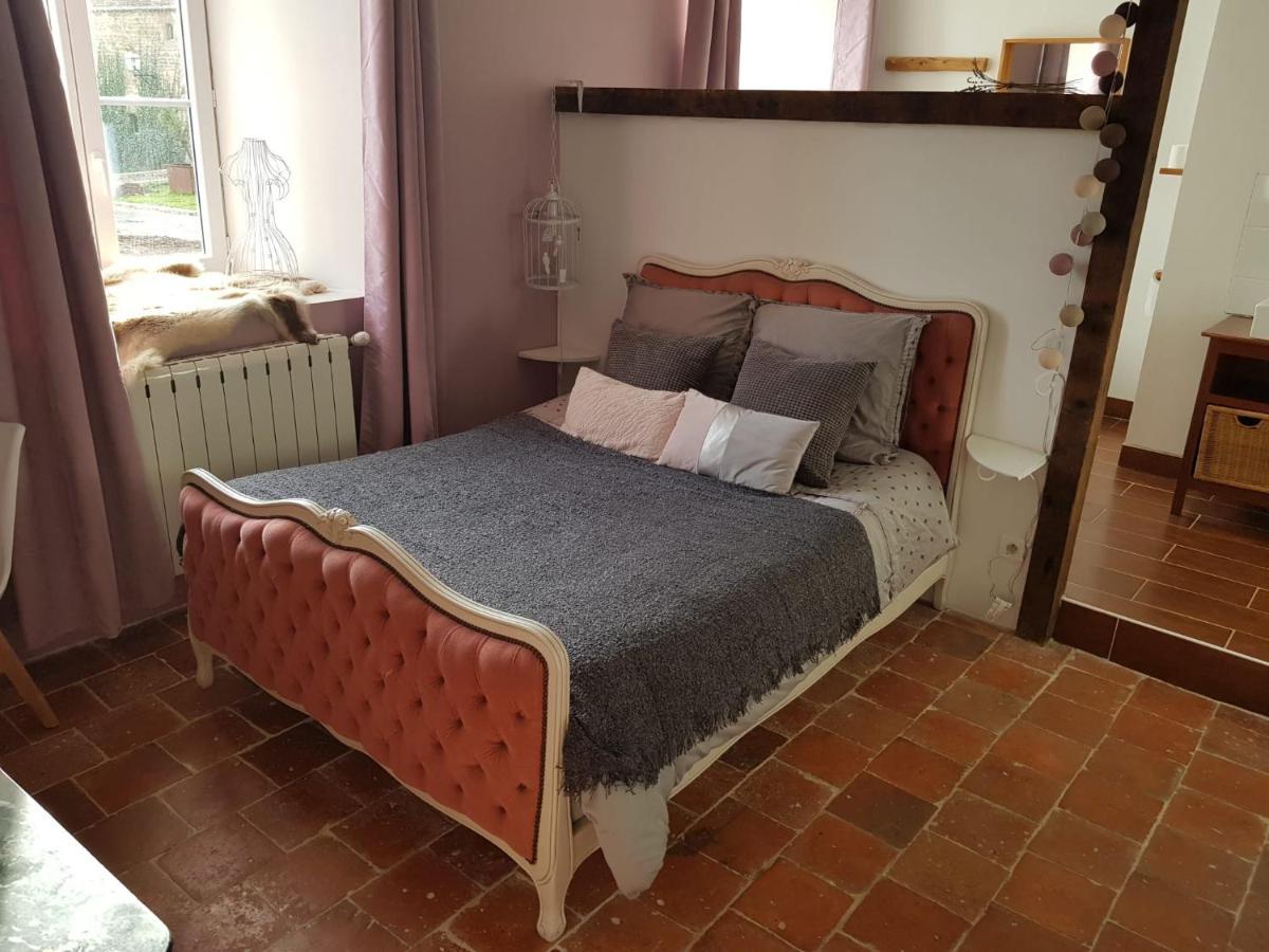 مبيت وإفطار Putanges Domaine Des Tours Vauquelin المظهر الخارجي الصورة