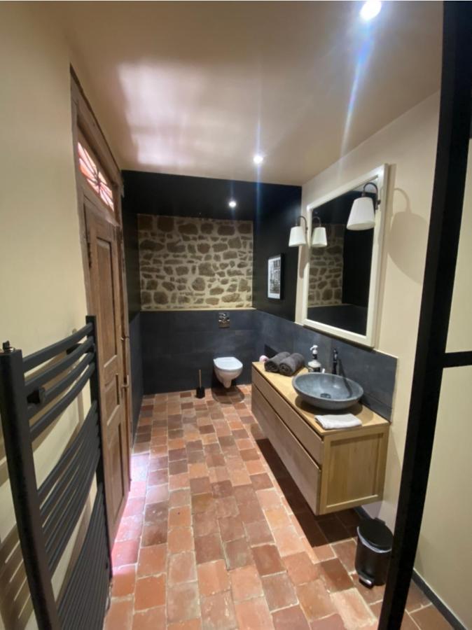 مبيت وإفطار Putanges Domaine Des Tours Vauquelin المظهر الخارجي الصورة